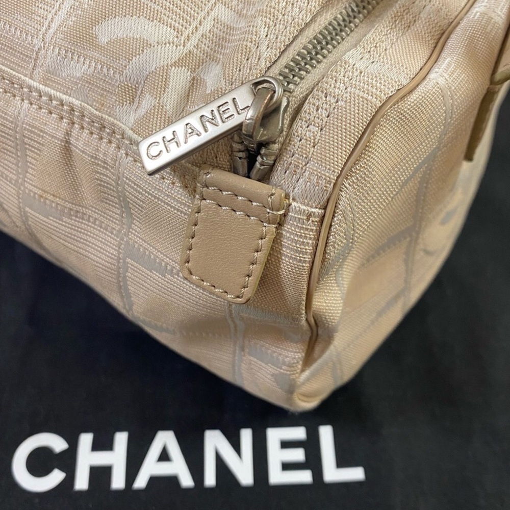 🆕 Chanel cc " new travel line" collection, Vanity Bag👜 - Picture 5 of 15